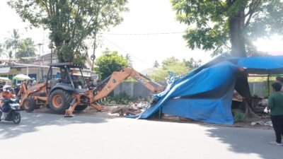 Pemko Payakumbuh Tertibkan Bangunan Kawasan Batang Agam