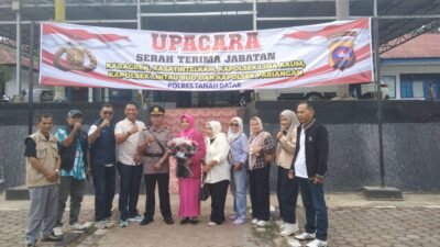Kapolres Tanah Datar Pimpin Sertijab Sejumlah Kapolsek dan Kabag